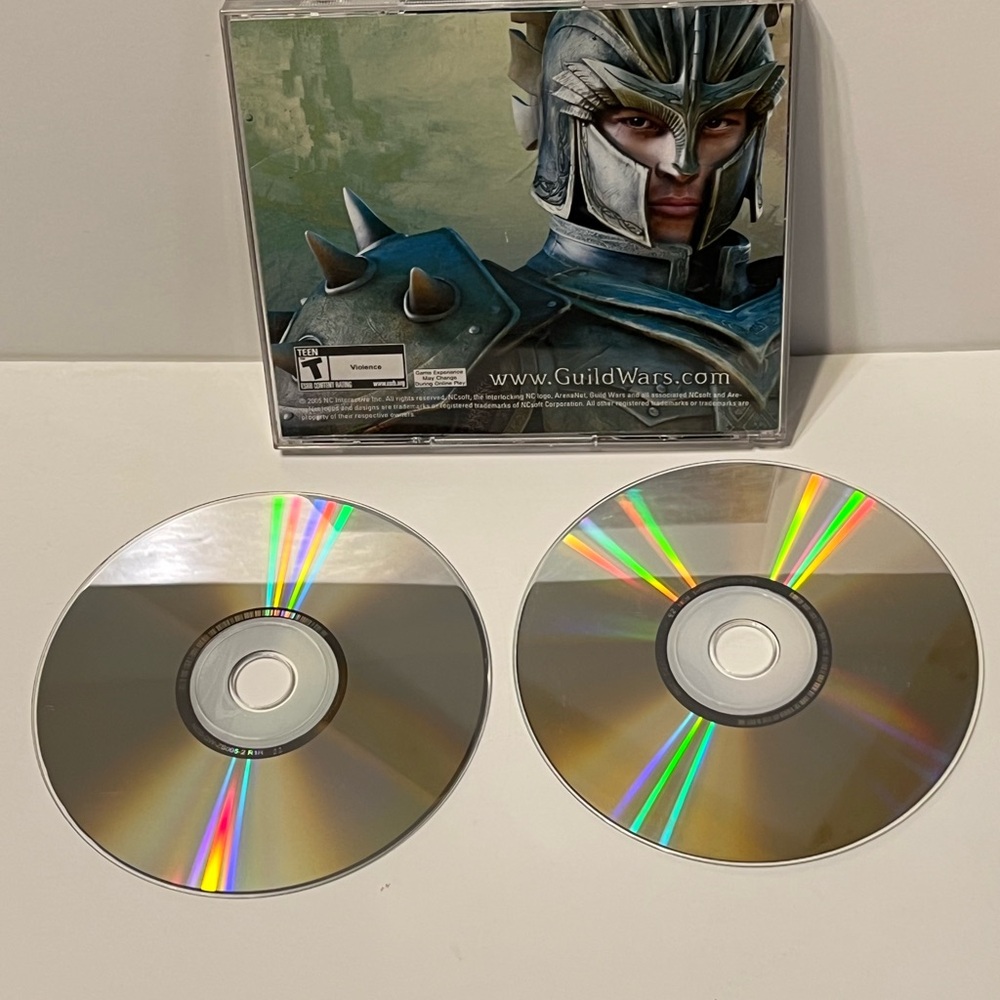 Guild Wars PC CD-ROM Game Set - Picture 2 of 7